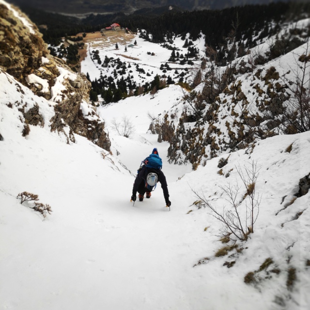 Winter_Mountaineering_Tzoumerka_Strogoula_Bear_Couloir_220319_743